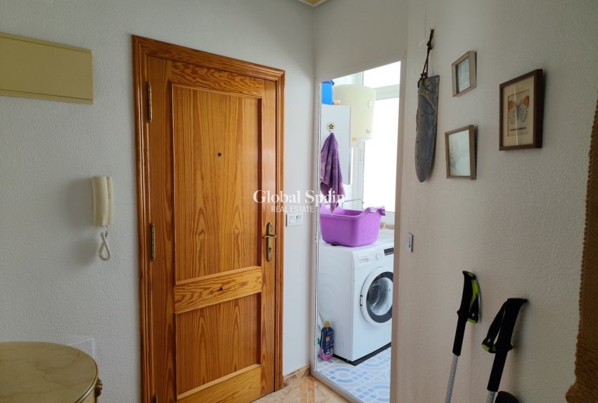 Venta - APARTAMENTO -
LA ZENIA - Costa Blanca
