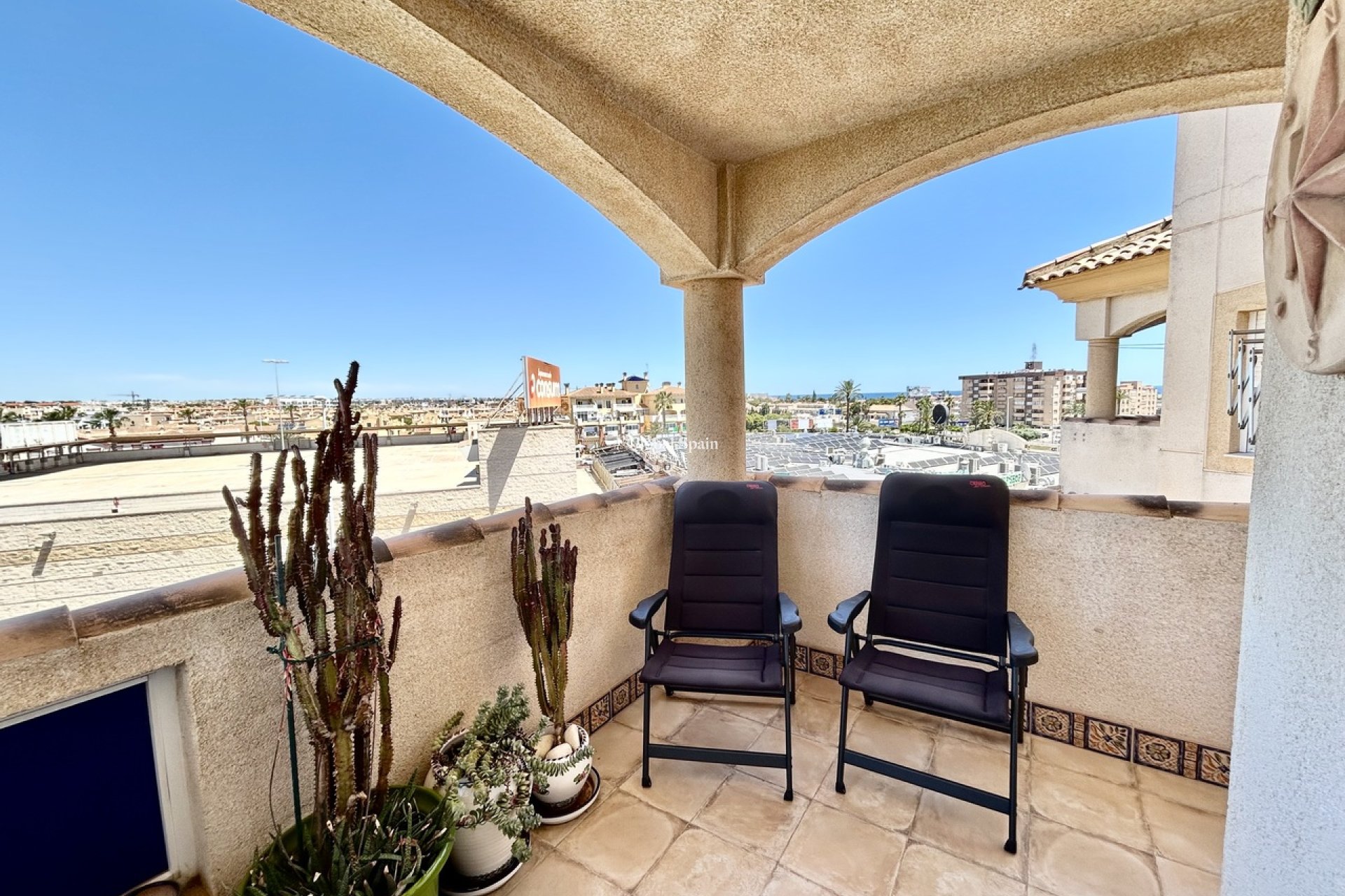Venta - APARTAMENTO -
LA ZENIA - Costa Blanca