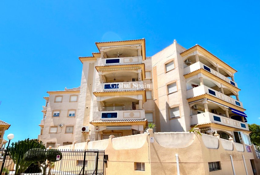 Venta - APARTAMENTO -
LA ZENIA - Costa Blanca