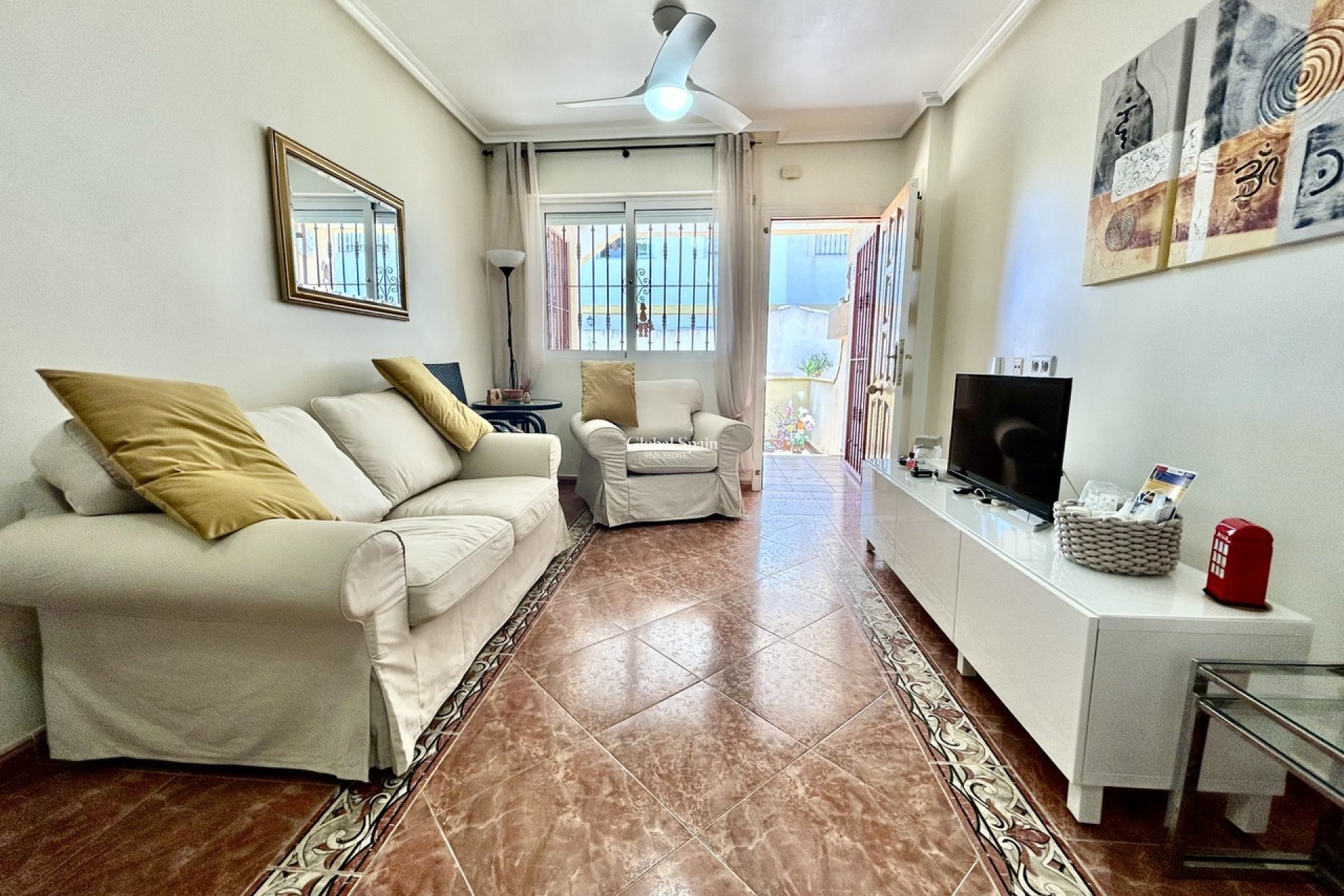 Venta - APARTAMENTO -
LA ZENIA - Costa Blanca