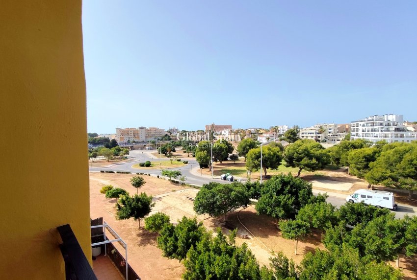 Venta - APARTAMENTO -
LA ZENIA - Costa Blanca