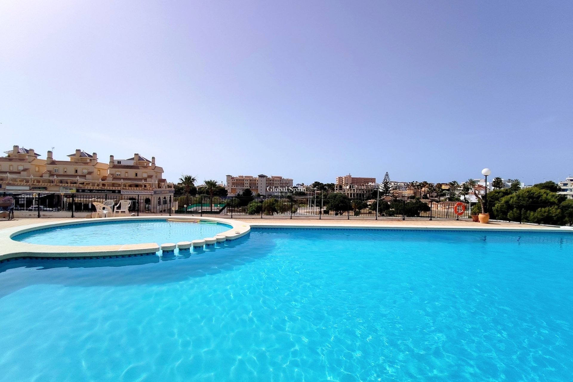 Venta - APARTAMENTO -
LA ZENIA - Costa Blanca