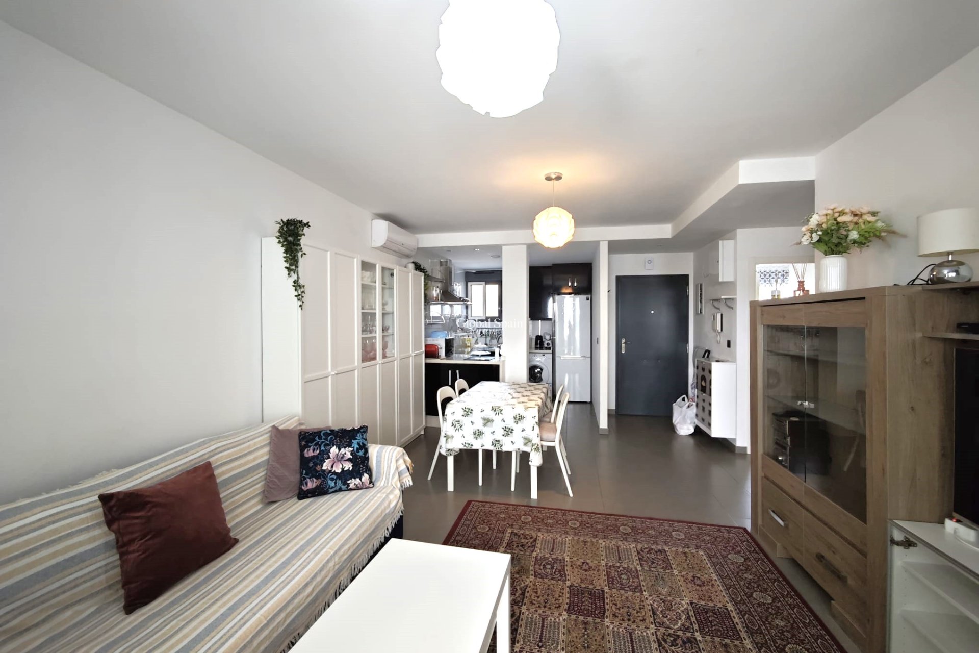 Venta - APARTAMENTO -
LA ZENIA - Costa Blanca