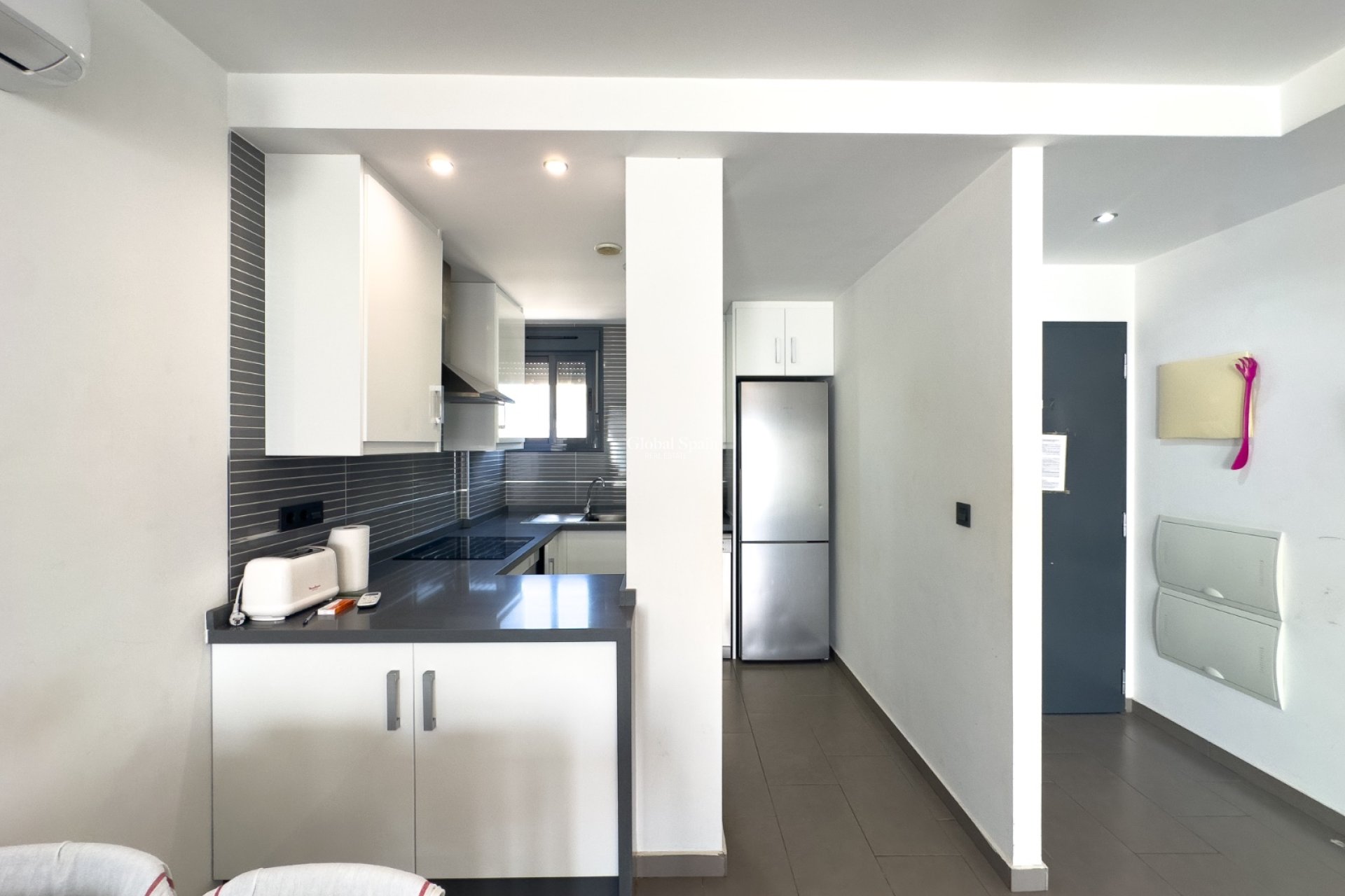 Venta - APARTAMENTO -
LA ZENIA - Costa Blanca