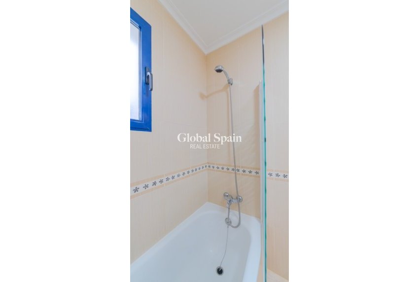 Venta - Apartamento -
LA ZENIA