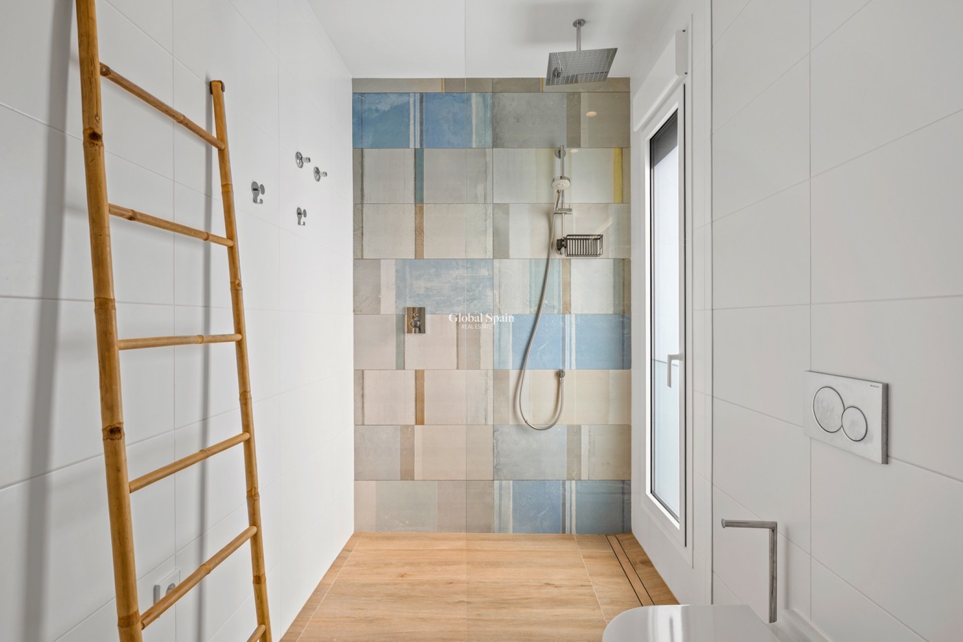 Venta - APARTAMENTO -
LAS COLINAS GOLF RESORT - Costa Blanca