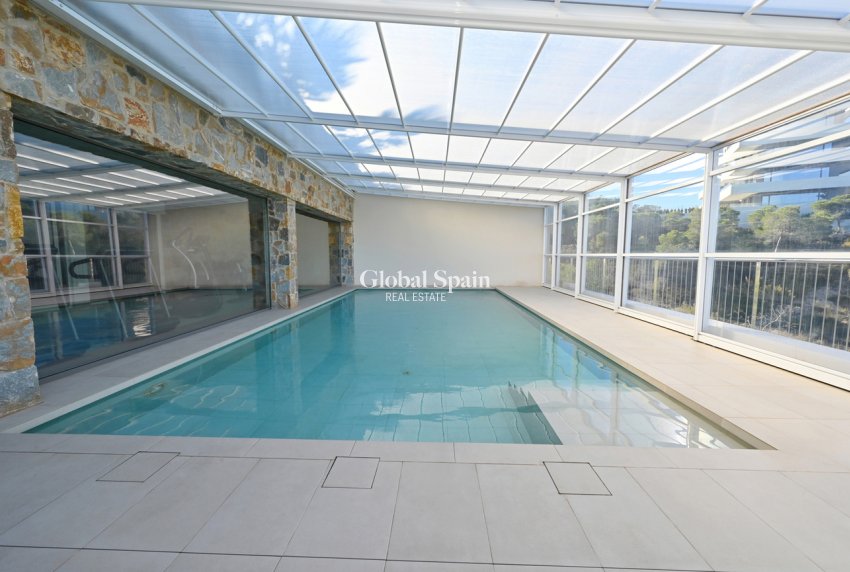 Venta - APARTAMENTO -
LAS COLINAS GOLF RESORT - Costa Blanca