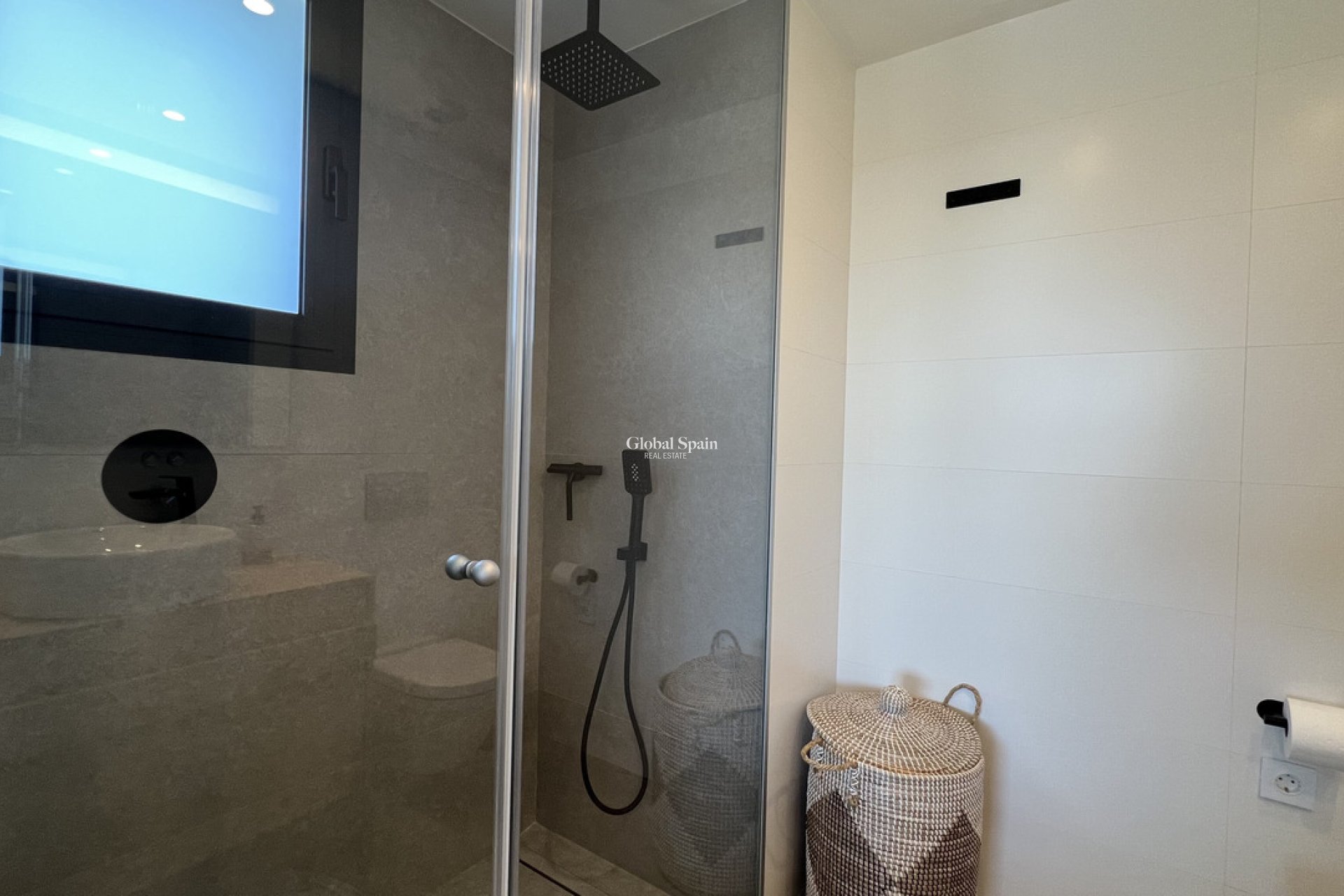 Venta - APARTAMENTO -
LAS COLINAS GOLF RESORT - Costa Blanca