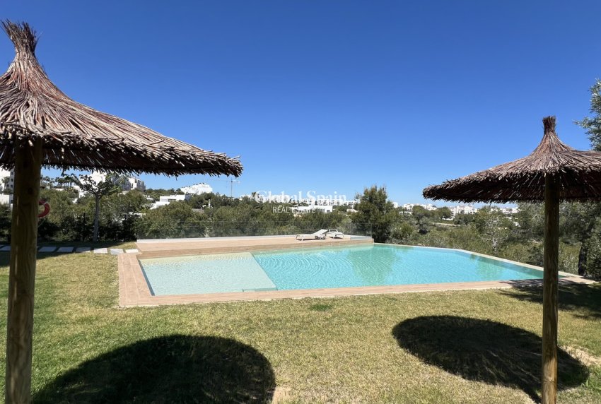 Venta - APARTAMENTO -
LAS COLINAS GOLF RESORT - Costa Blanca