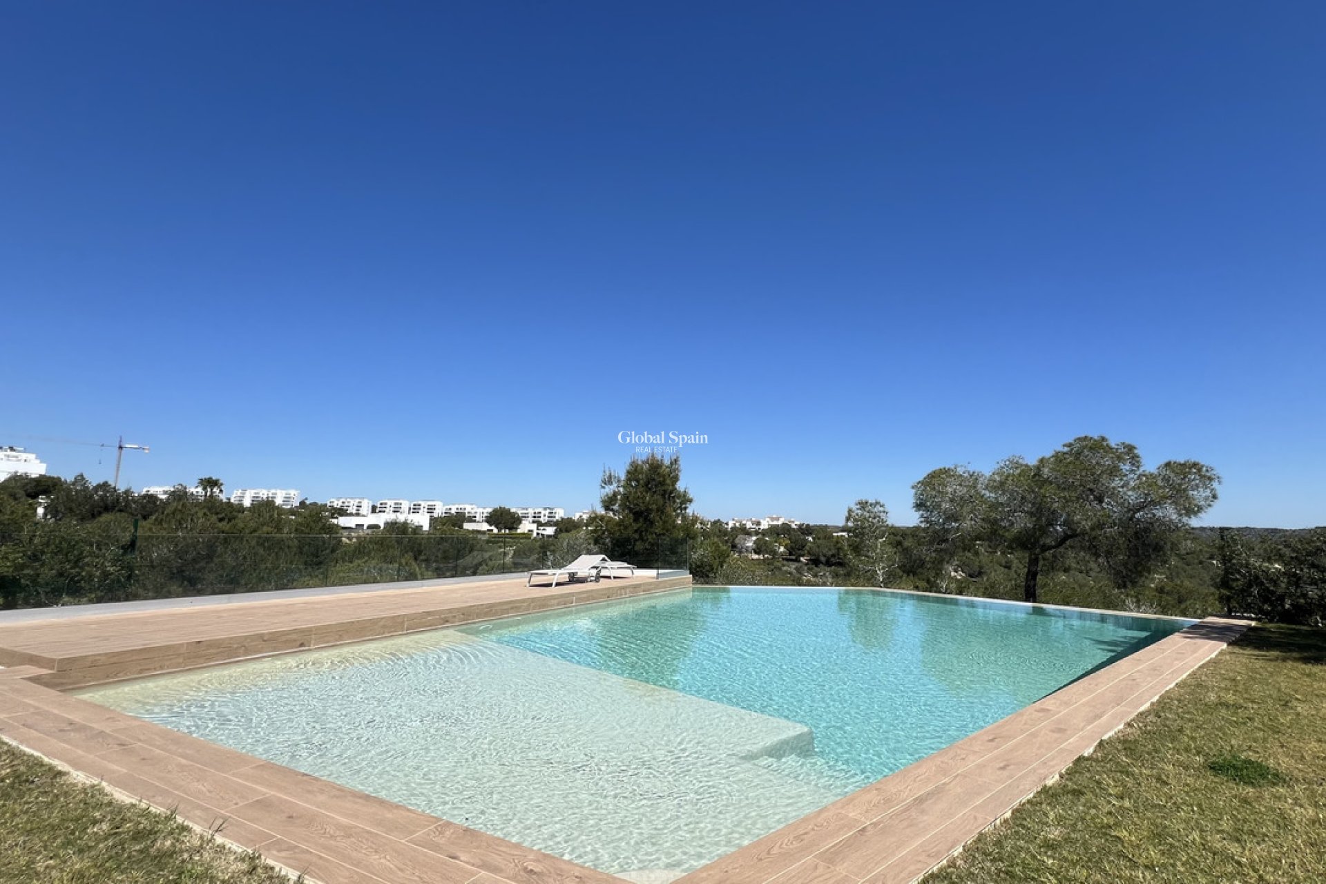 Venta - APARTAMENTO -
LAS COLINAS GOLF RESORT - Costa Blanca