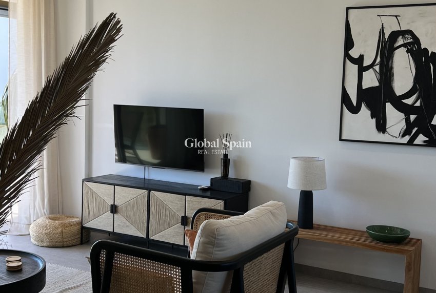 Venta - APARTAMENTO -
LAS COLINAS GOLF RESORT - Costa Blanca