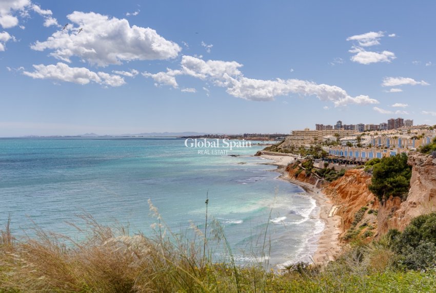 Venta - Apartamento -
LAS COLINAS GOLF RESORT - Las Colinas Golf