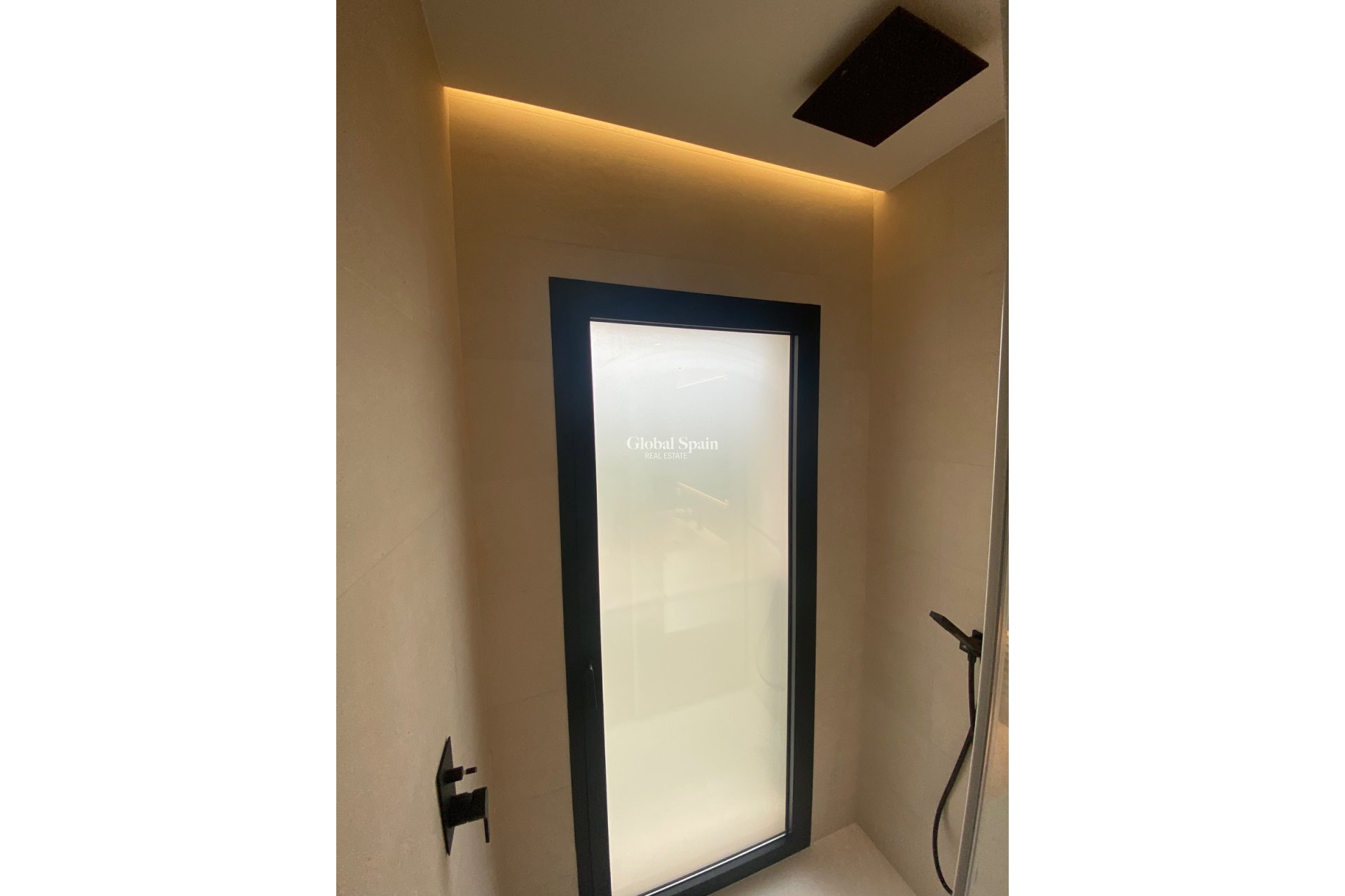 Venta - Apartamento -
LAS COLINAS GOLF RESORT