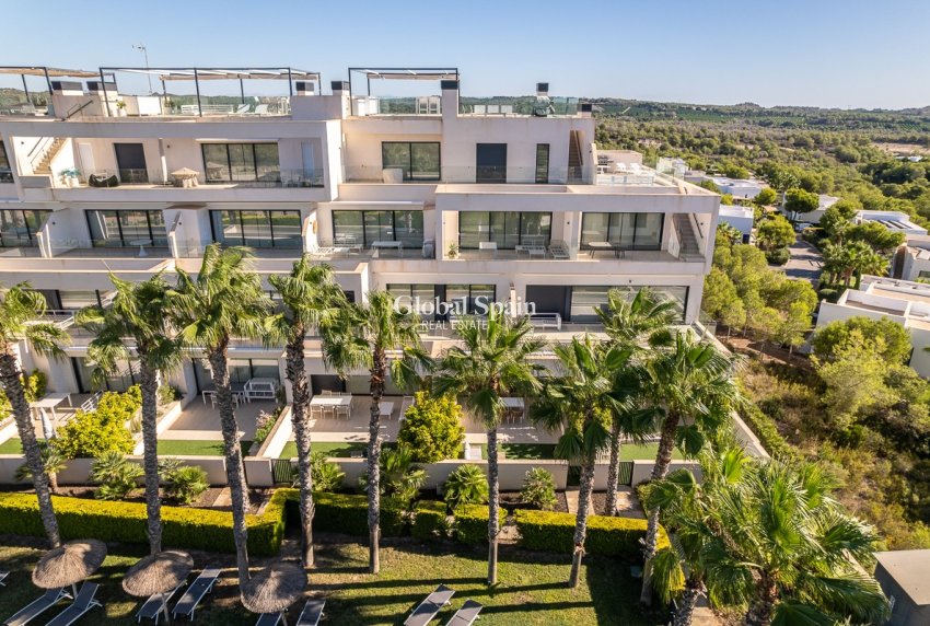 Venta - APARTAMENTO -
LAS COLINAS GOLF RESORT