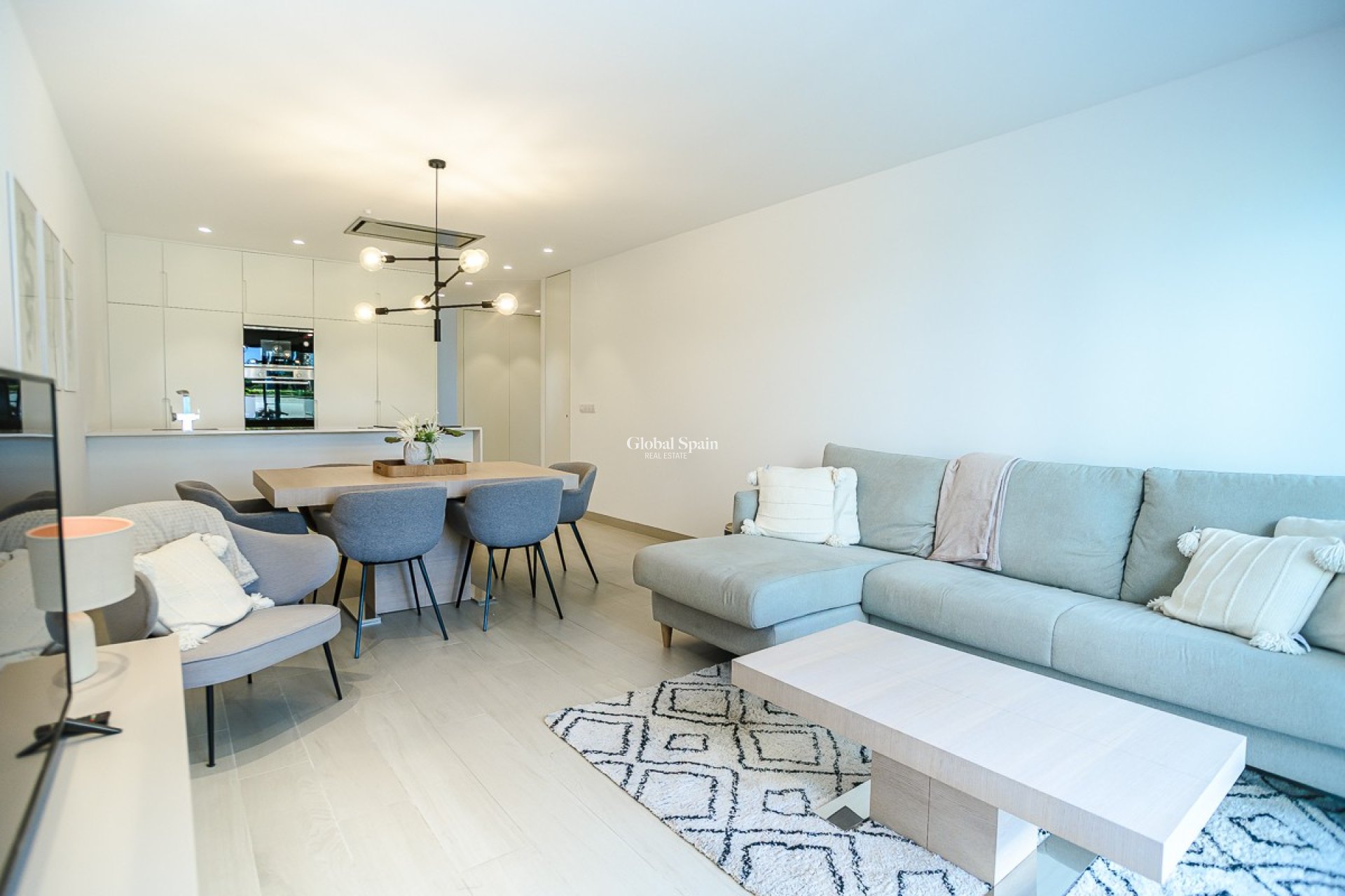 Venta - APARTAMENTO -
LAS COLINAS GOLF RESORT