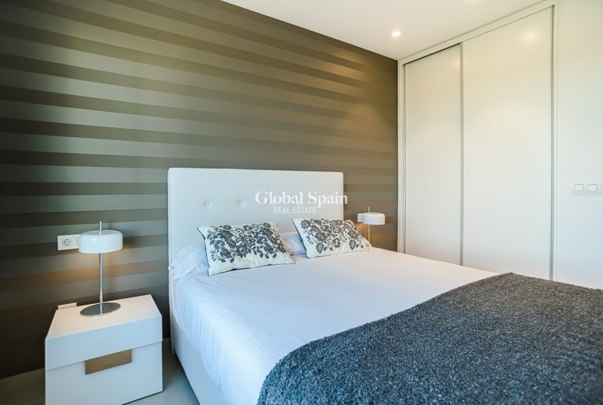 Venta - APARTAMENTO -
LAS COLINAS GOLF RESORT