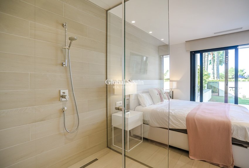 Venta - APARTAMENTO -
LAS COLINAS GOLF RESORT