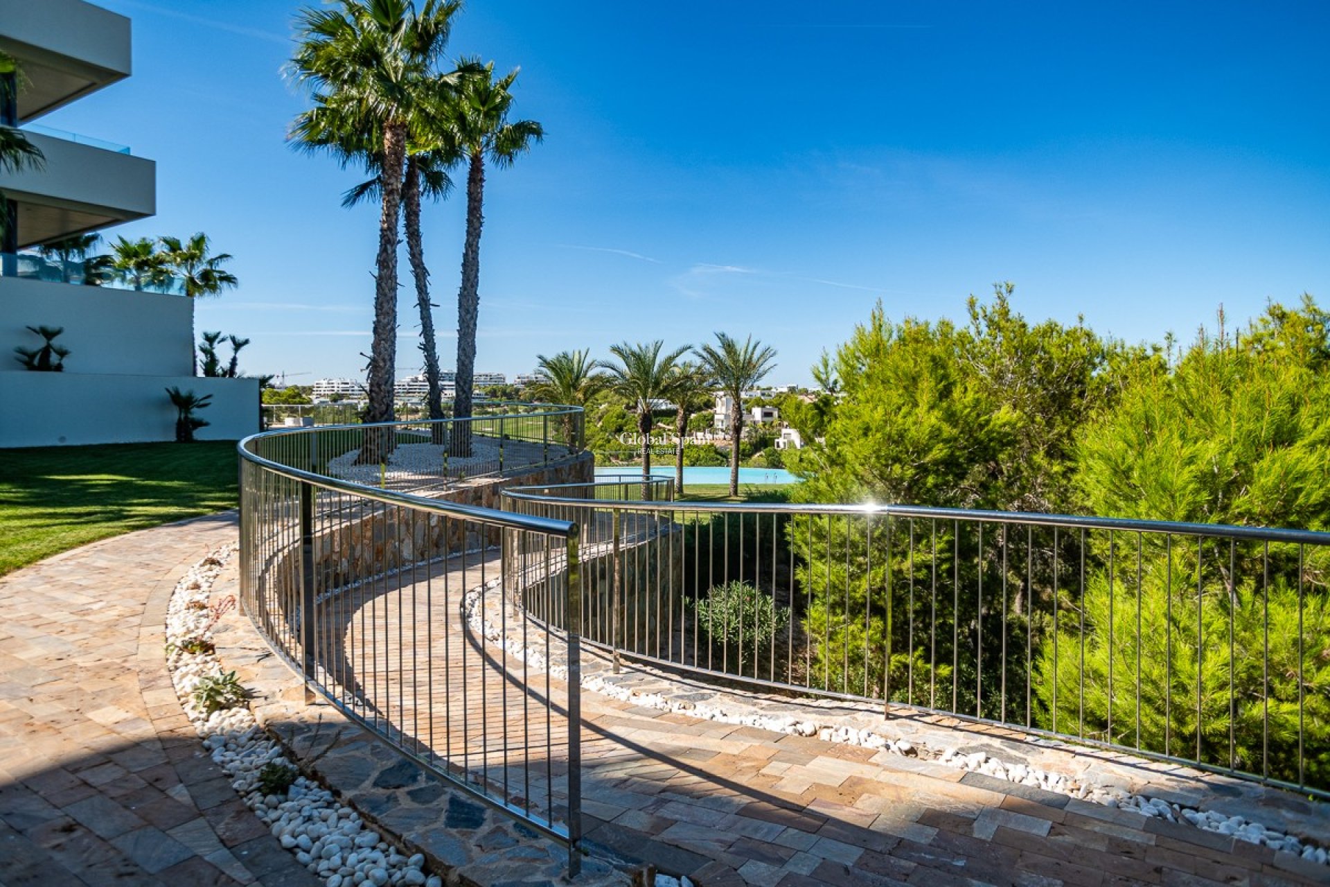Venta - APARTAMENTO -
LAS COLINAS GOLF RESORT