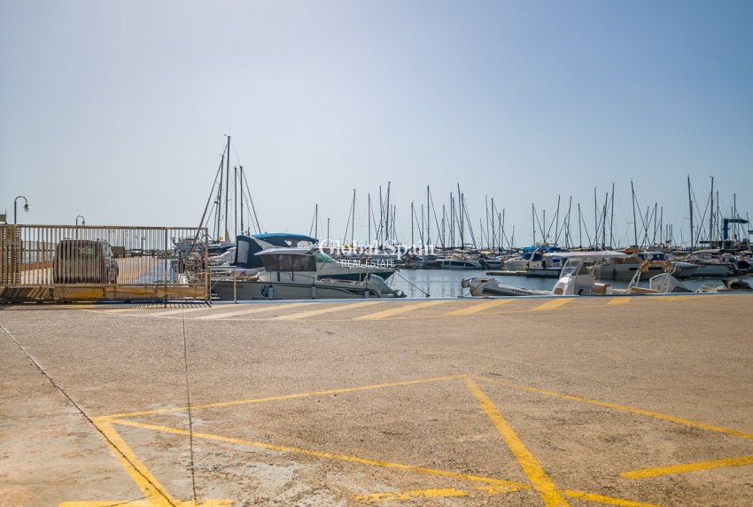 Venta - APARTAMENTO -
LO PAGÁN