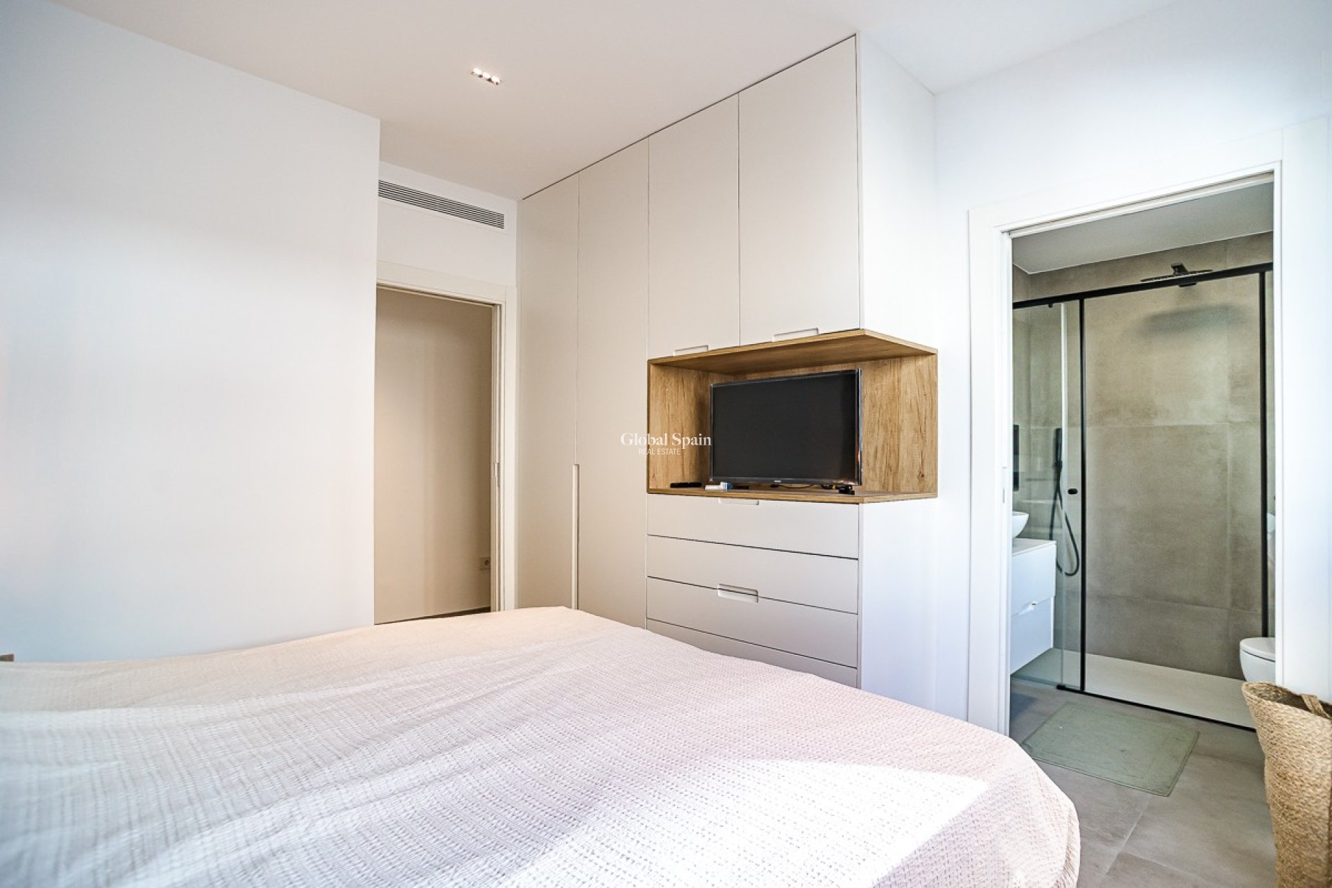 Venta - APARTAMENTO -
LO PAGÁN