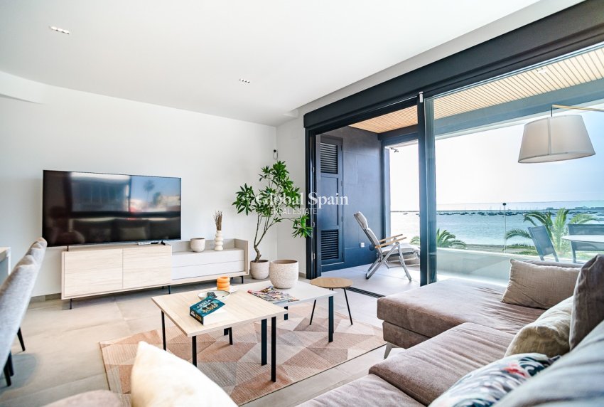 Venta - APARTAMENTO -
LO PAGÁN