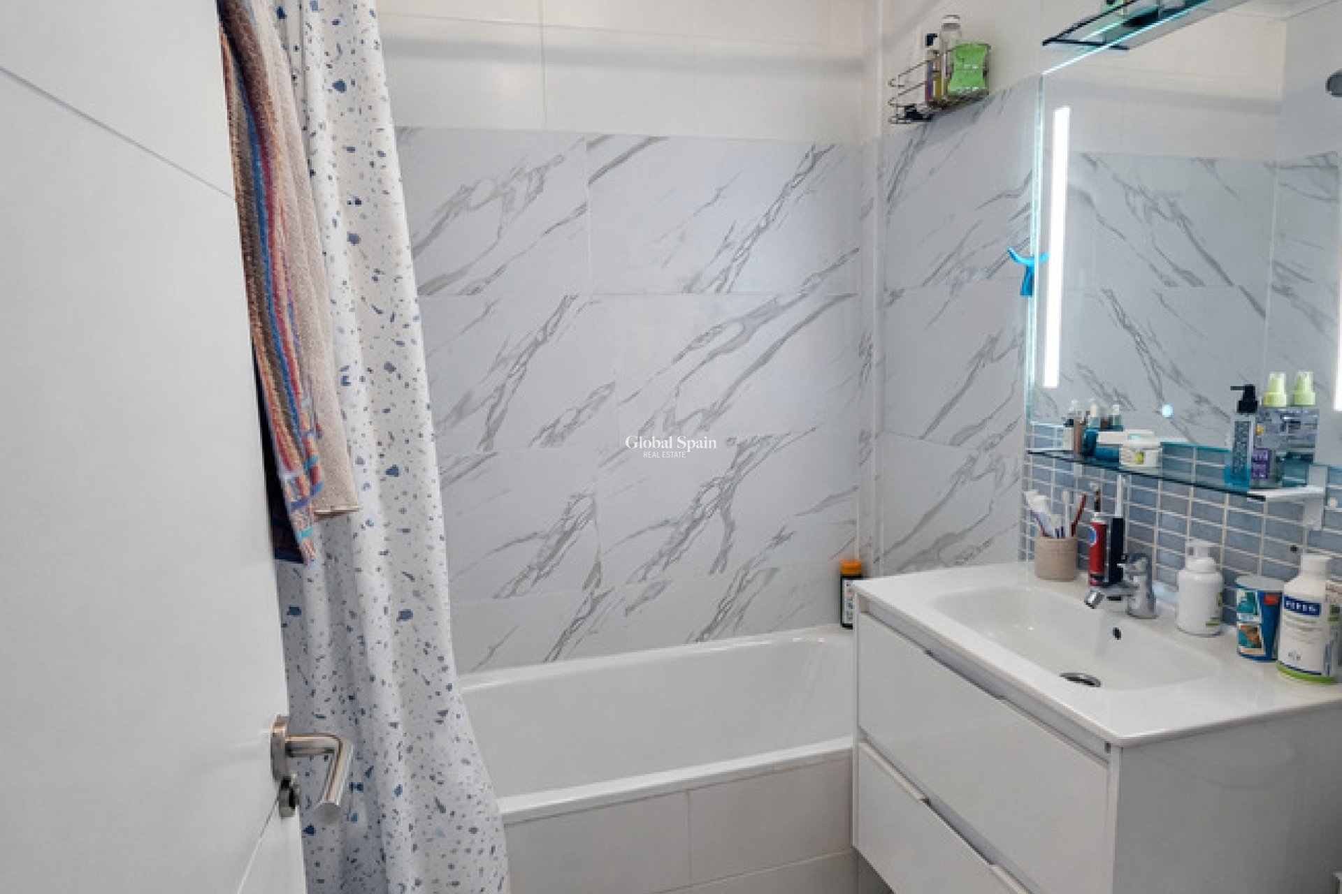 Venta - APARTAMENTO -
Lomas de Caboroig - Costa Blanca