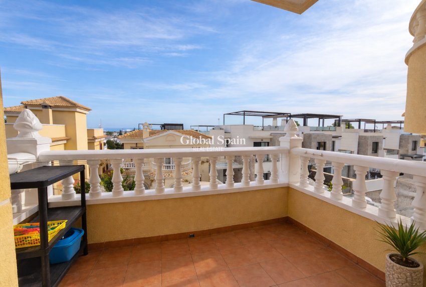 Venta - APARTAMENTO -
Lomas de Caboroig - Costa Blanca