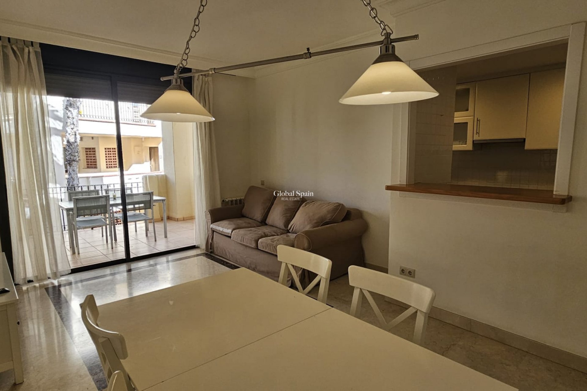 Venta - APARTAMENTO -
LOS ALCÁZARES