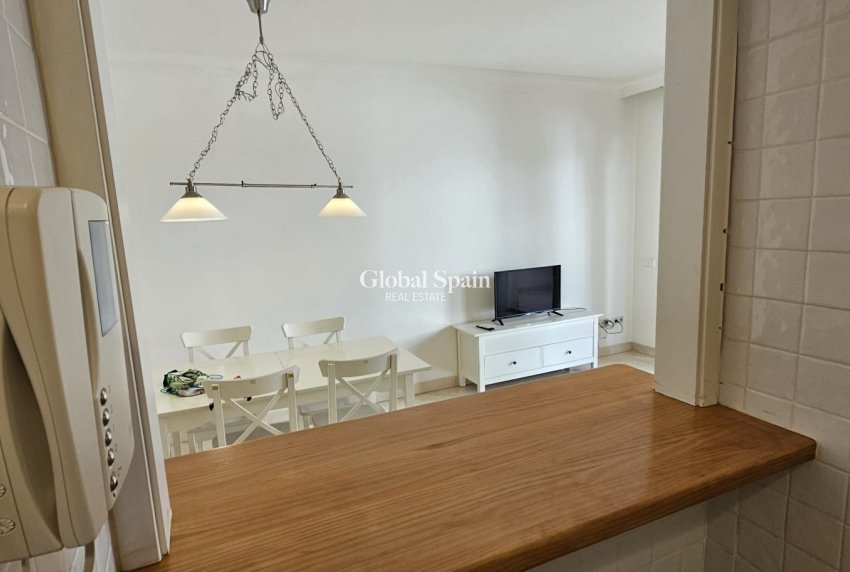 Venta - APARTAMENTO -
LOS ALCÁZARES