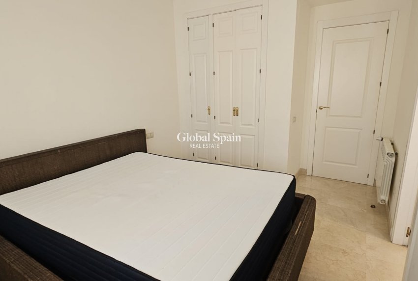 Venta - APARTAMENTO -
LOS ALCÁZARES