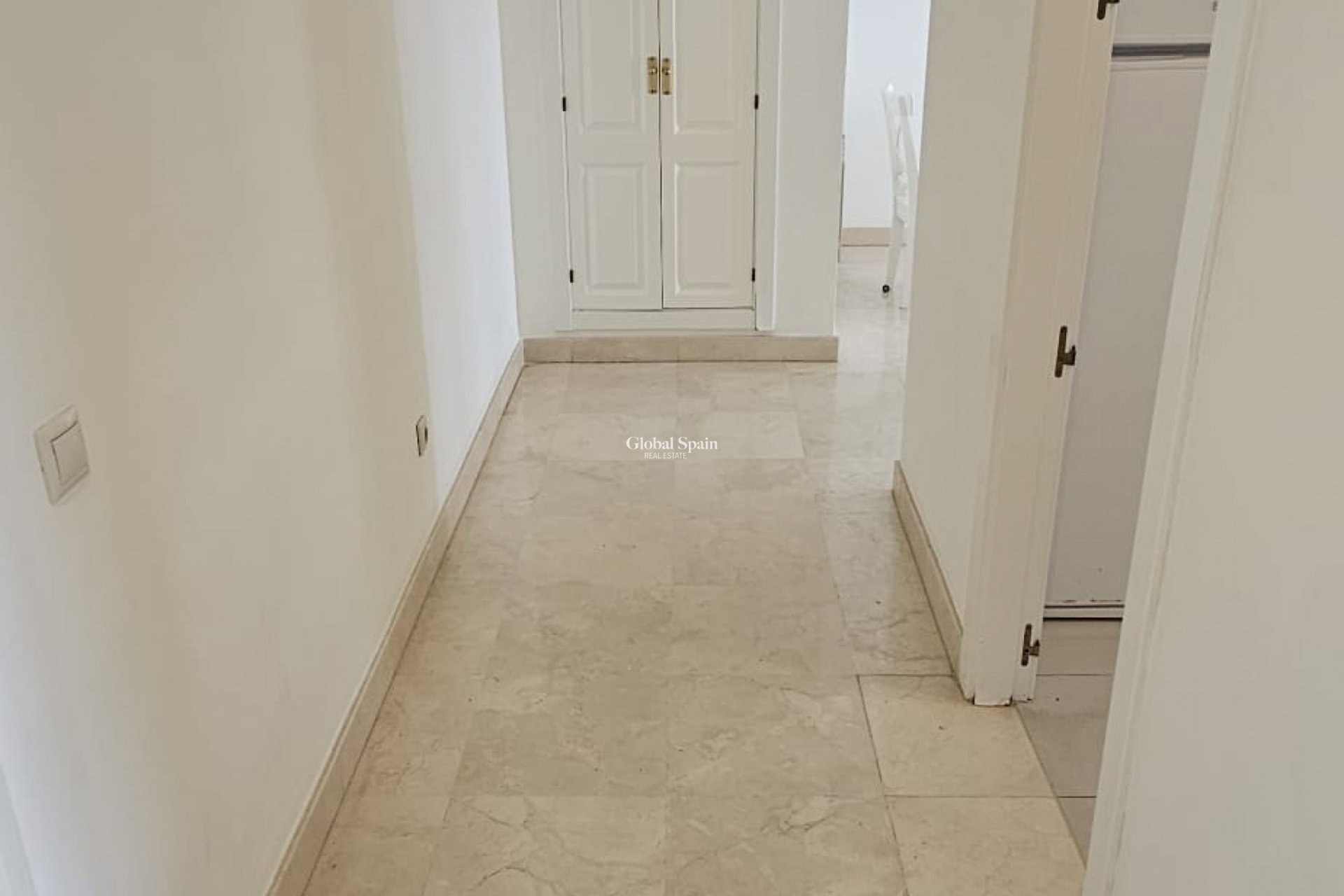 Venta - APARTAMENTO -
LOS ALCÁZARES