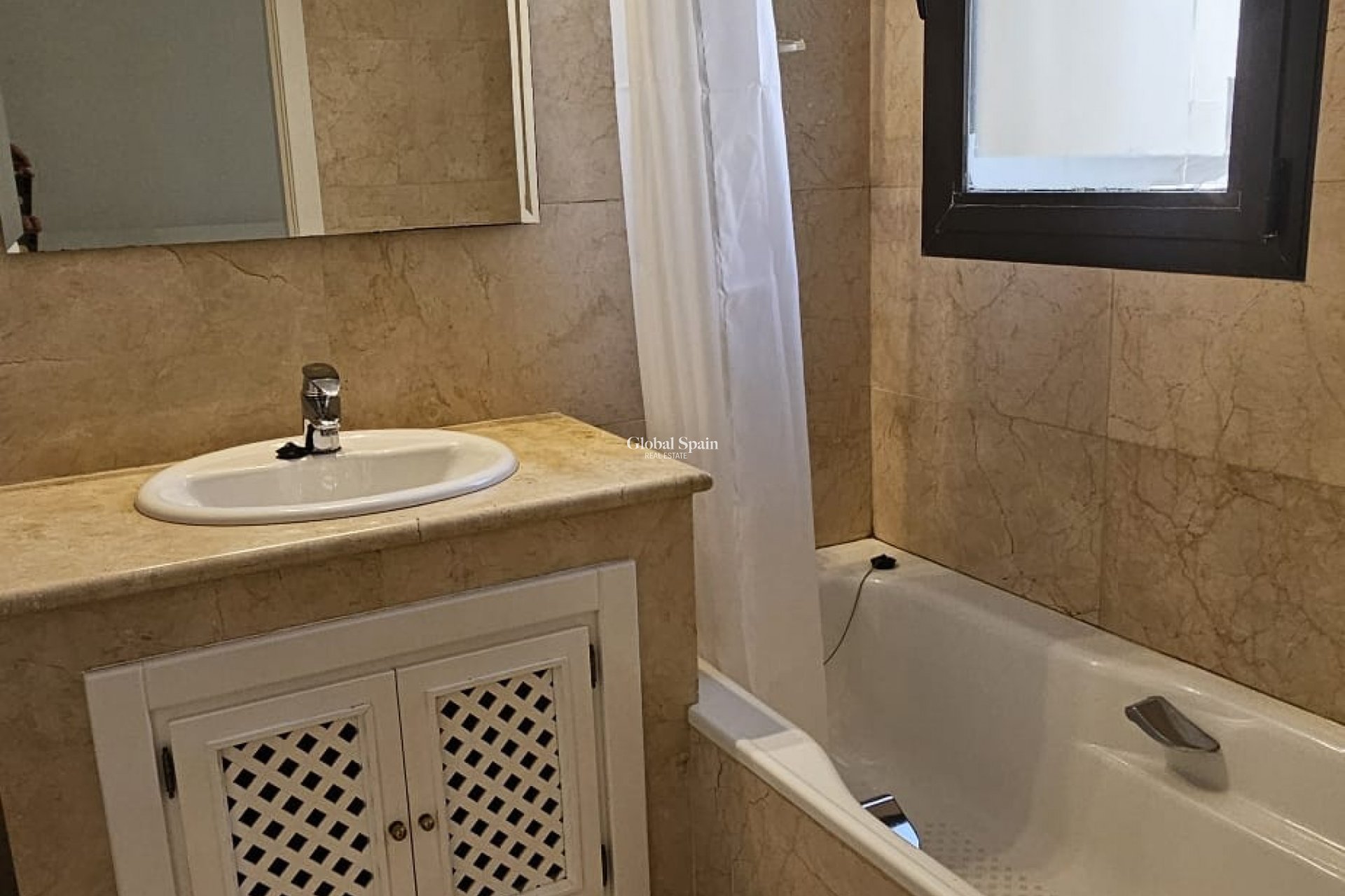 Venta - APARTAMENTO -
LOS ALCÁZARES