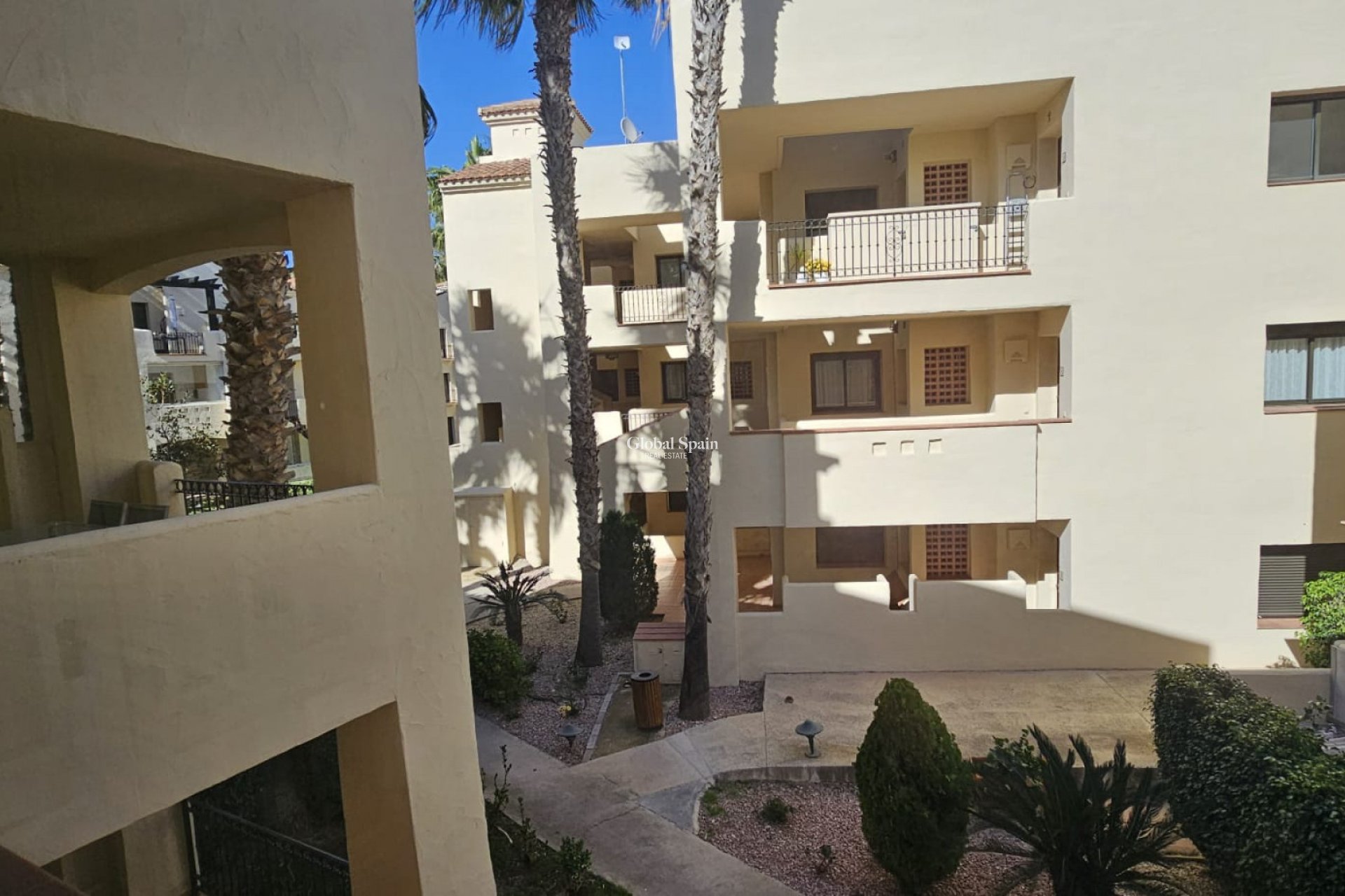 Venta - APARTAMENTO -
LOS ALCÁZARES