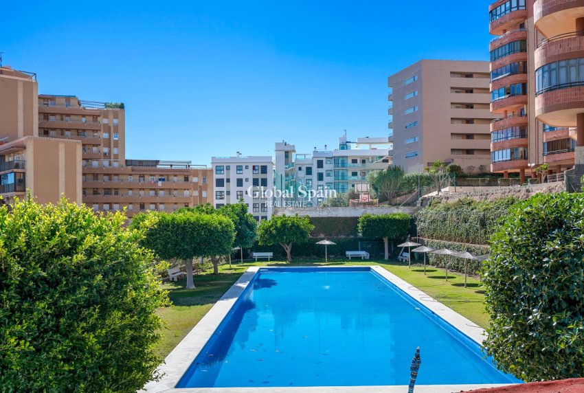 Venta - APARTAMENTO -
LOS ARENALES DEL SOL - Segunda linea playa