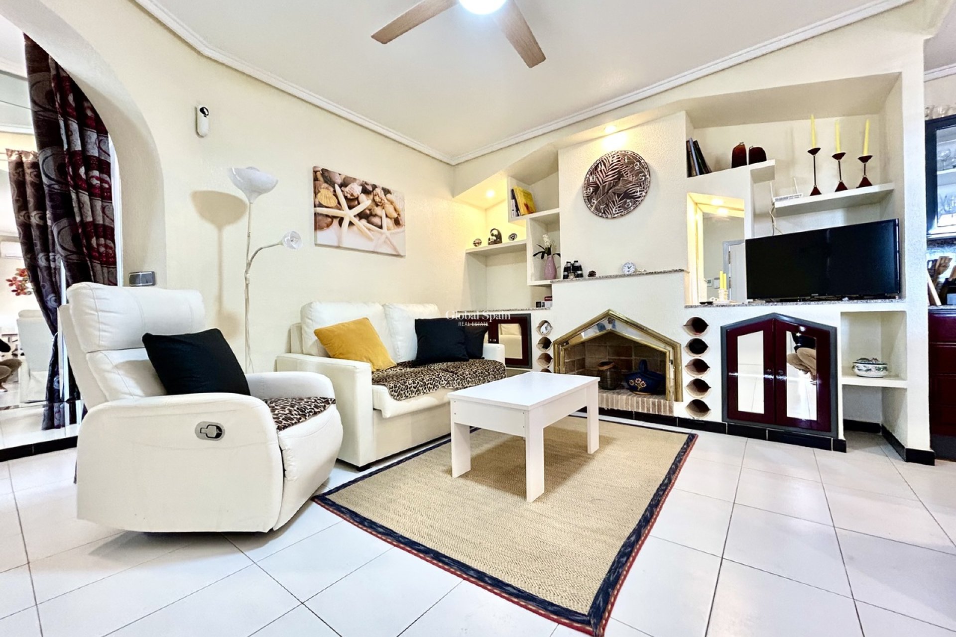 Venta - APARTAMENTO -
LOS BALCONES - LOS ALTOS - Costa Blanca