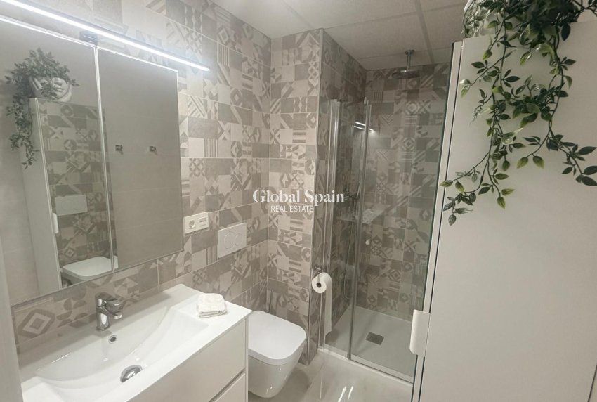 Venta - APARTAMENTO -
LOS BALCONES - LOS ALTOS - Costa Blanca