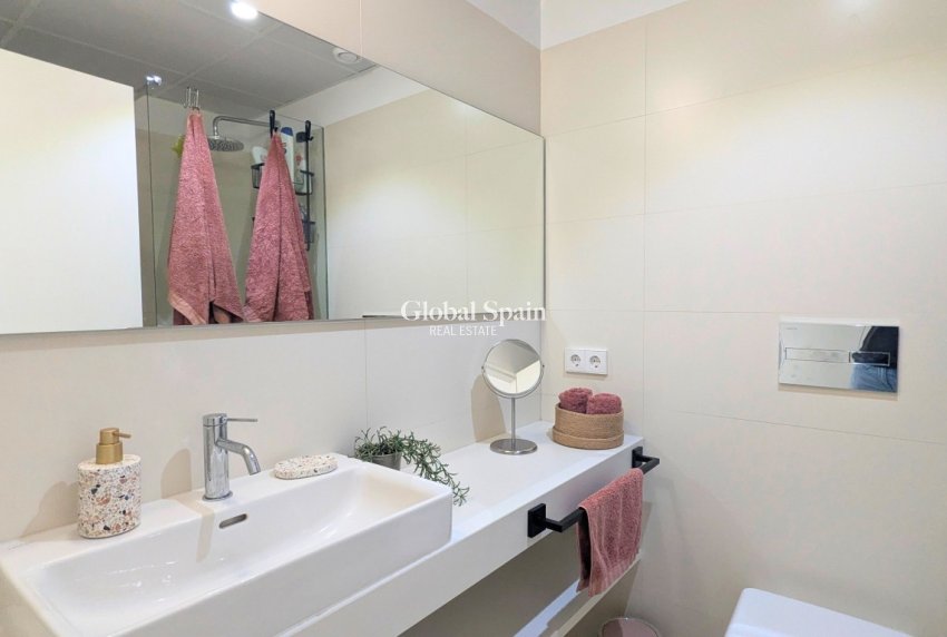 Venta - APARTAMENTO -
LOS BALCONES - LOS ALTOS - Costa Blanca