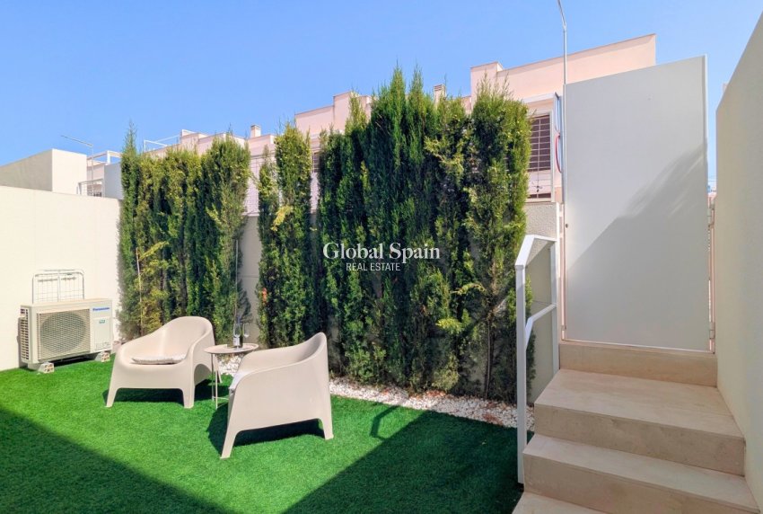Venta - APARTAMENTO -
LOS BALCONES - LOS ALTOS - Costa Blanca