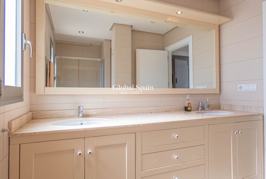 Venta - APARTAMENTO -
LOS DOLSES - Inland