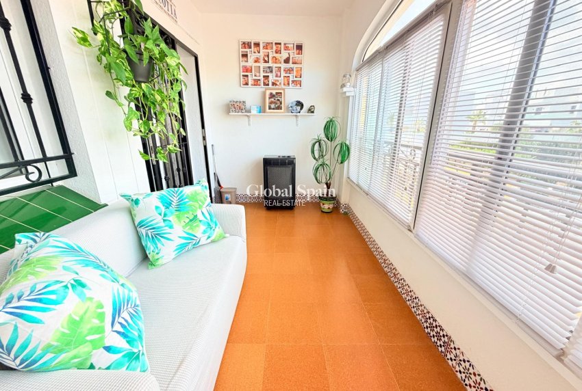 Venta - APARTAMENTO -
LOS MONTESINOS - La Herrada