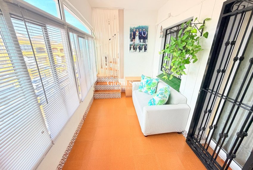 Venta - APARTAMENTO -
LOS MONTESINOS - La Herrada