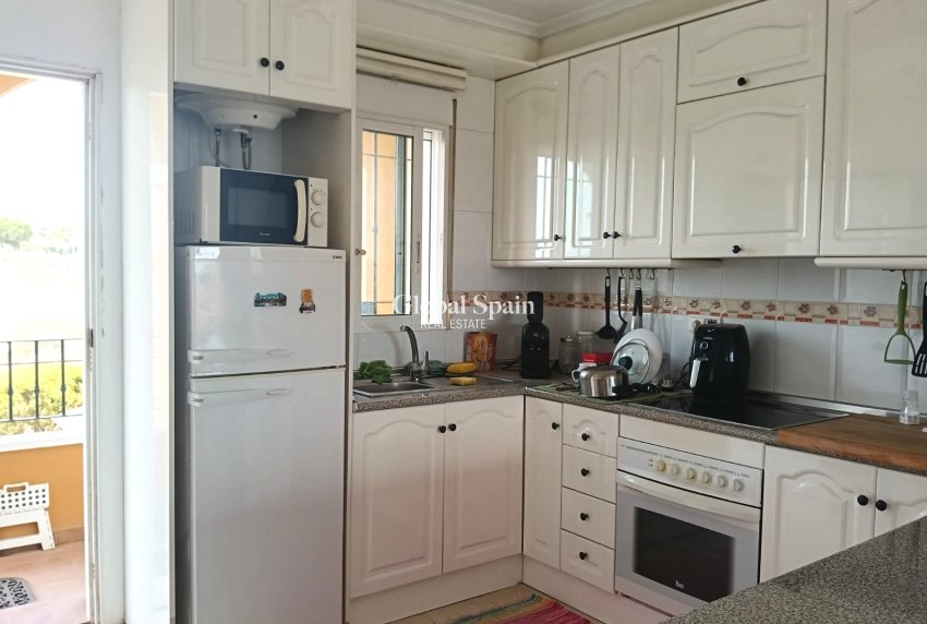 Venta - APARTAMENTO -
LOS MONTESINOS - Urbanizacion montesol