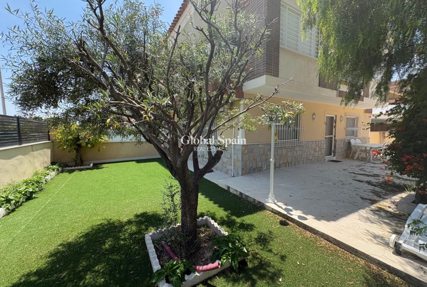 Venta - APARTAMENTO -
LOS NAREJOS - Costa Calida