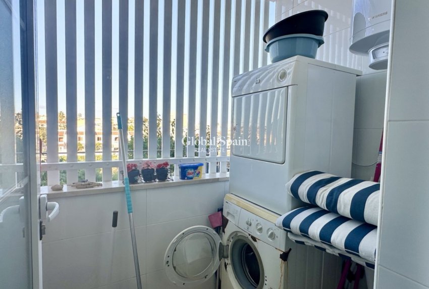 Venta - APARTAMENTO -
MIL PALMERAS  - Costa Blanca