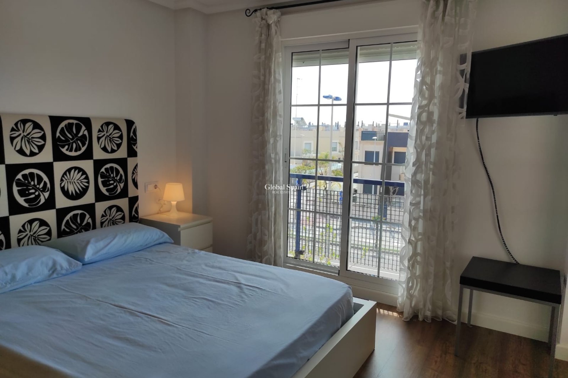 Venta - APARTAMENTO -
MIL PALMERAS  - Costa Blanca