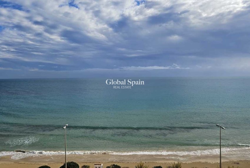 Venta - APARTAMENTO -
MIL PALMERAS  - Costa Blanca