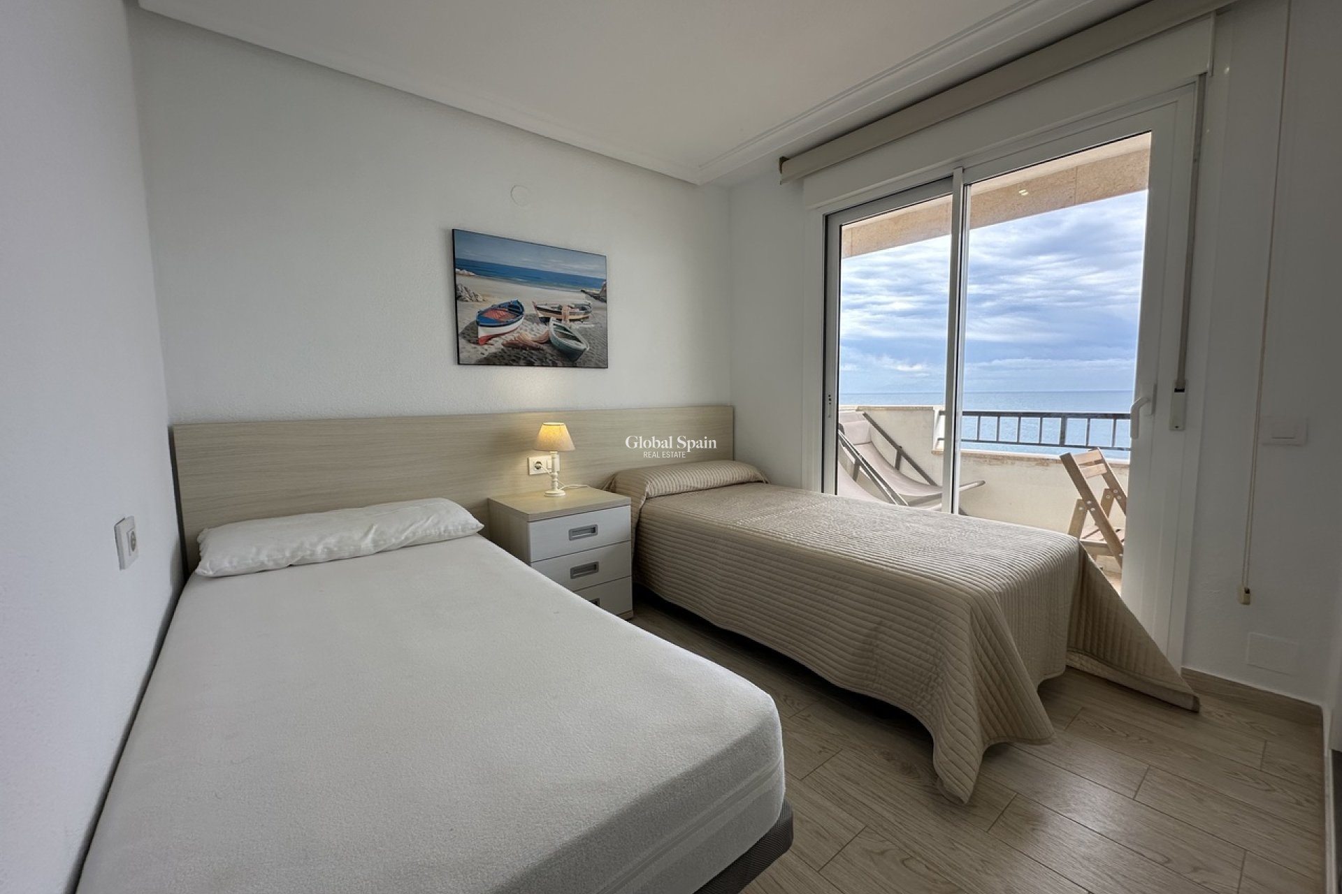 Venta - APARTAMENTO -
MIL PALMERAS  - Costa Blanca