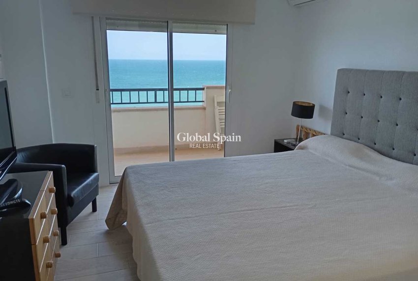 Venta - APARTAMENTO -
MIL PALMERAS  - Costa Blanca