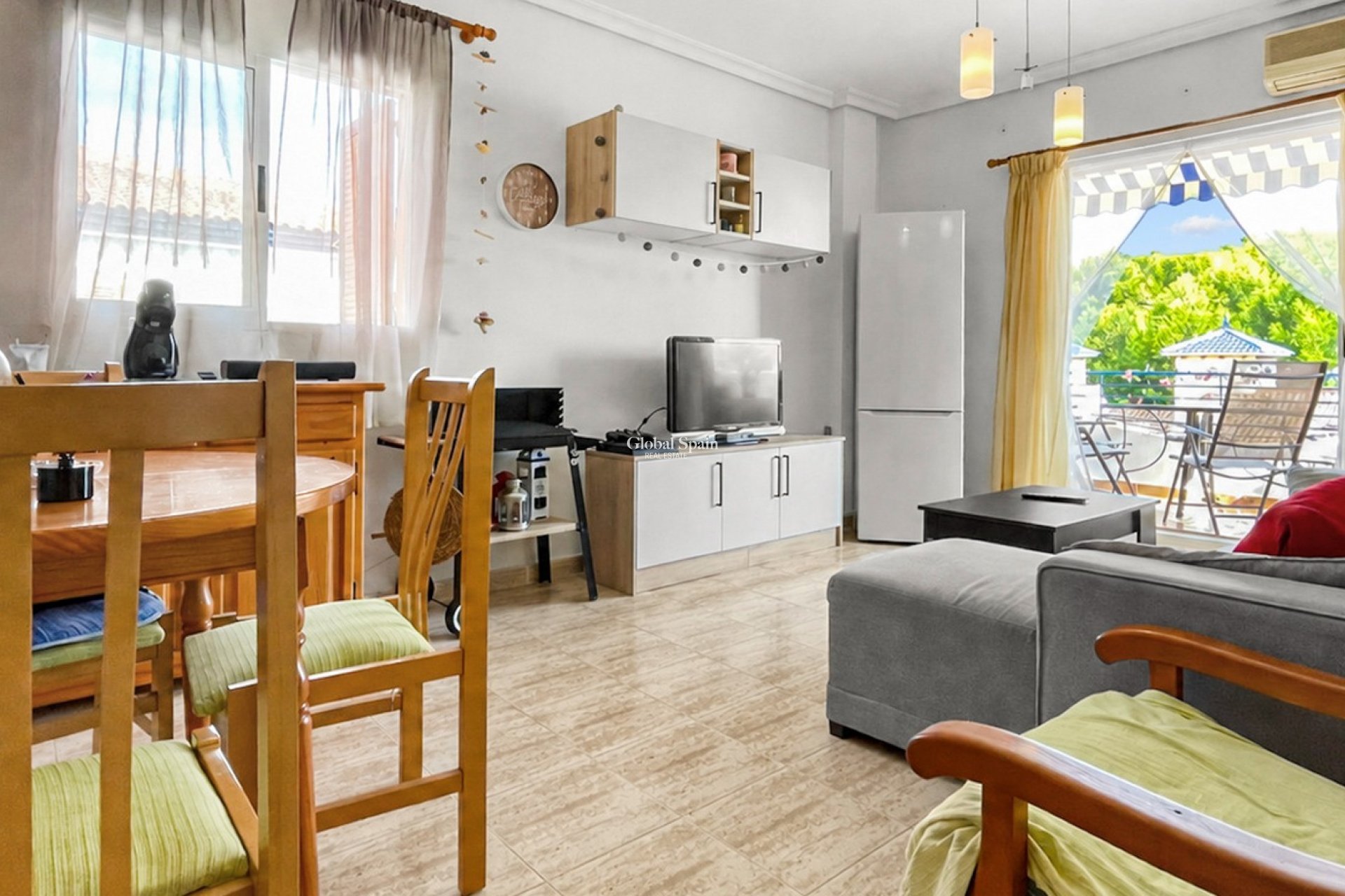 Venta - APARTAMENTO -
MIL PALMERAS  - Costa Blanca