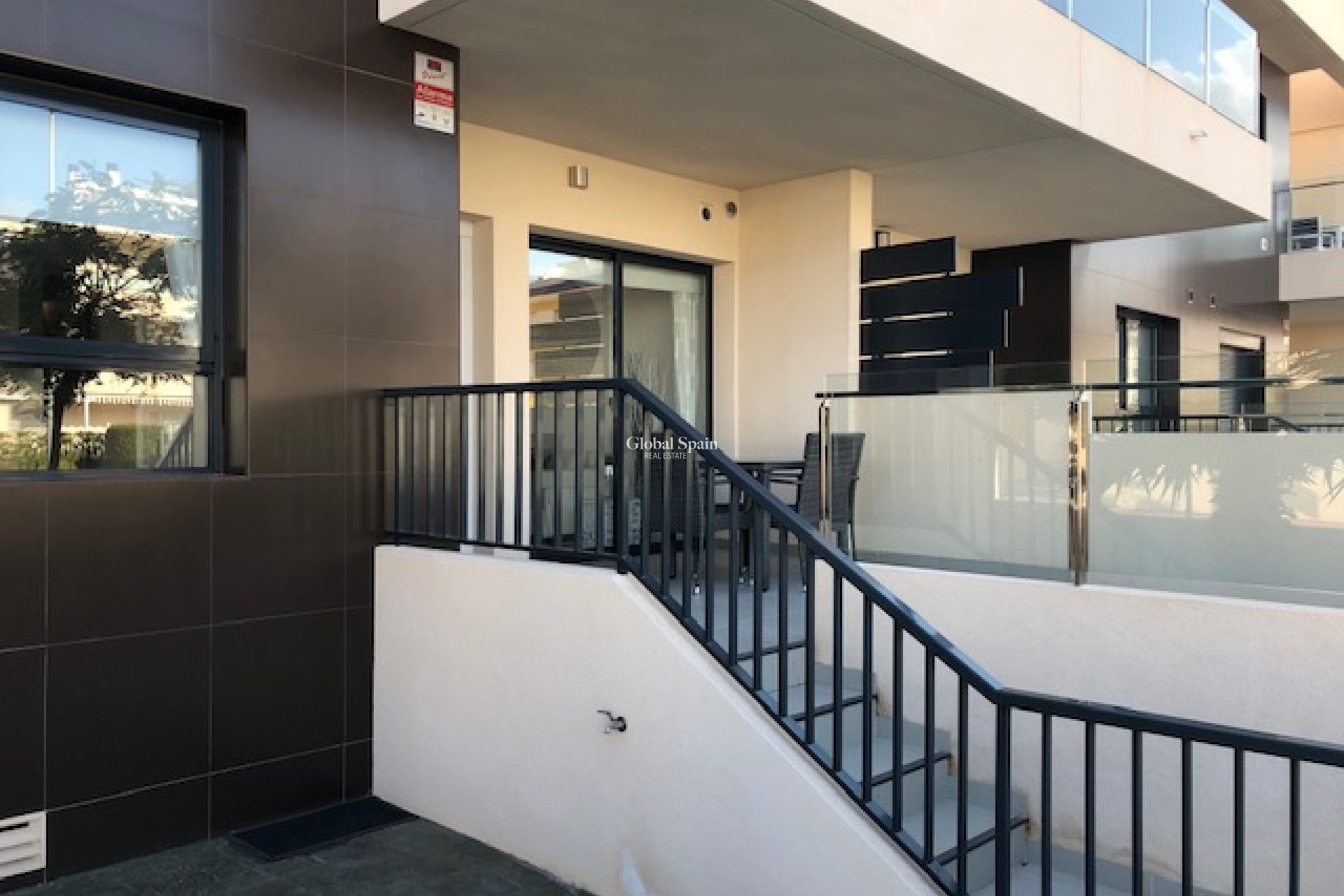 Venta - APARTAMENTO -
MIL PALMERAS 